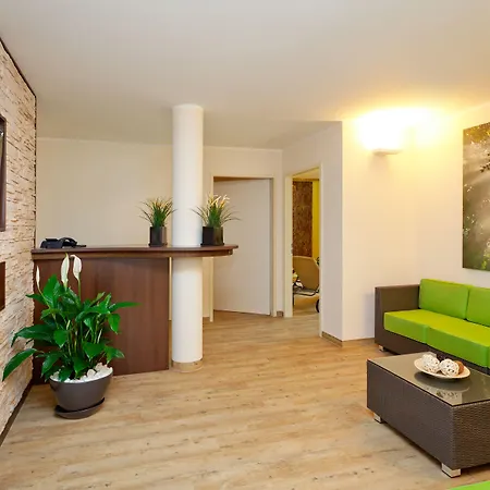 Sano ホテル バーベ